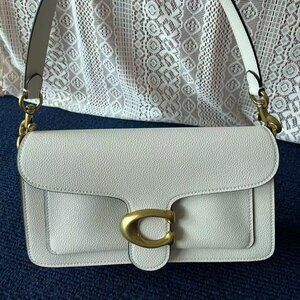 Coach fashion Women's Bag Fashionable White Handbag size 26*13